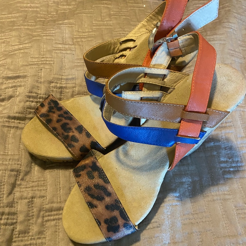 Wedge sandals